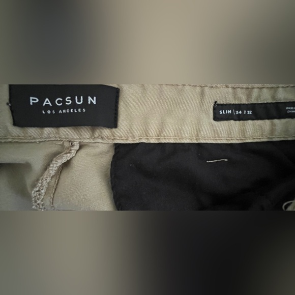 PacSun Khakis - Size 34x32 | Excellent Condition, Classic & Comfortable - Picture 3 of 3